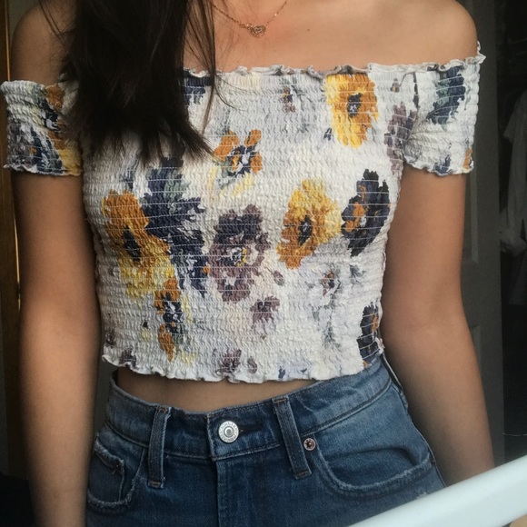 Abercrombie Ruched Floral Crop Top - Picture 3 of 4